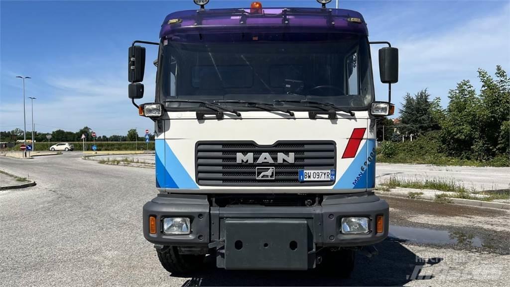MAN 41.364 VF 8x4 Otros camiones