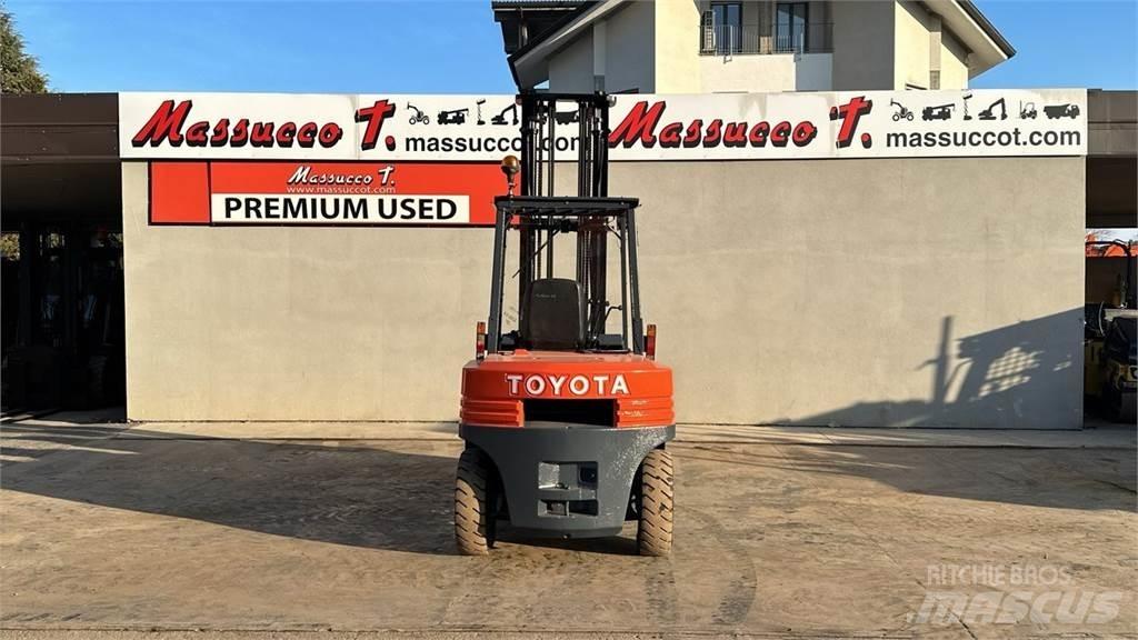 Toyota 02-5FD40 Carretillas diesel