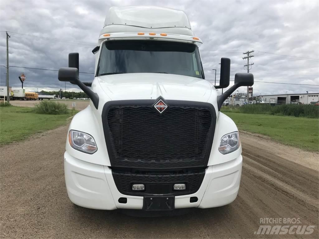 International LT Cabezas tractoras
