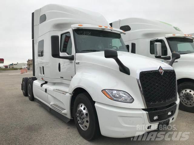 International LT Cabezas tractoras