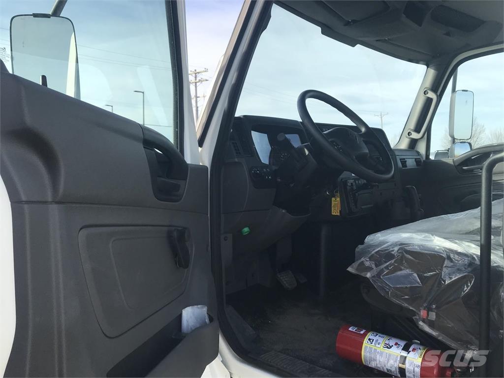 International MV Camiones cisterna