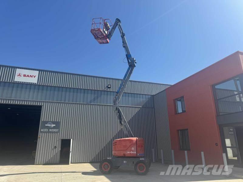 SkyJack SJ46AJ Plataforma de trabajo articulada