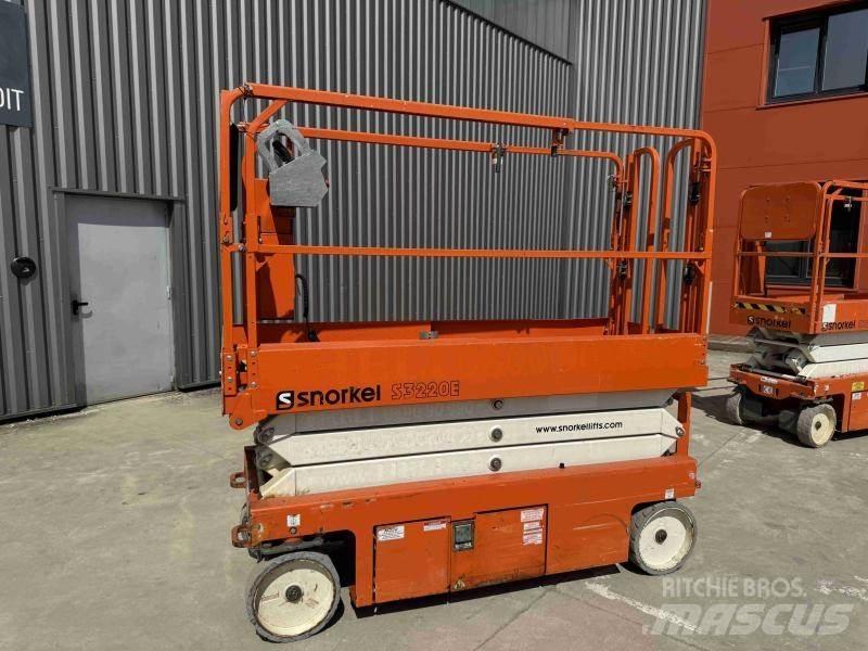 Snorkel S3220E Plataforma de trabajo articulada