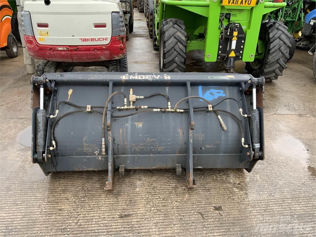 JCB 6FT 4 in 1 Bucket Agricultura - Otros