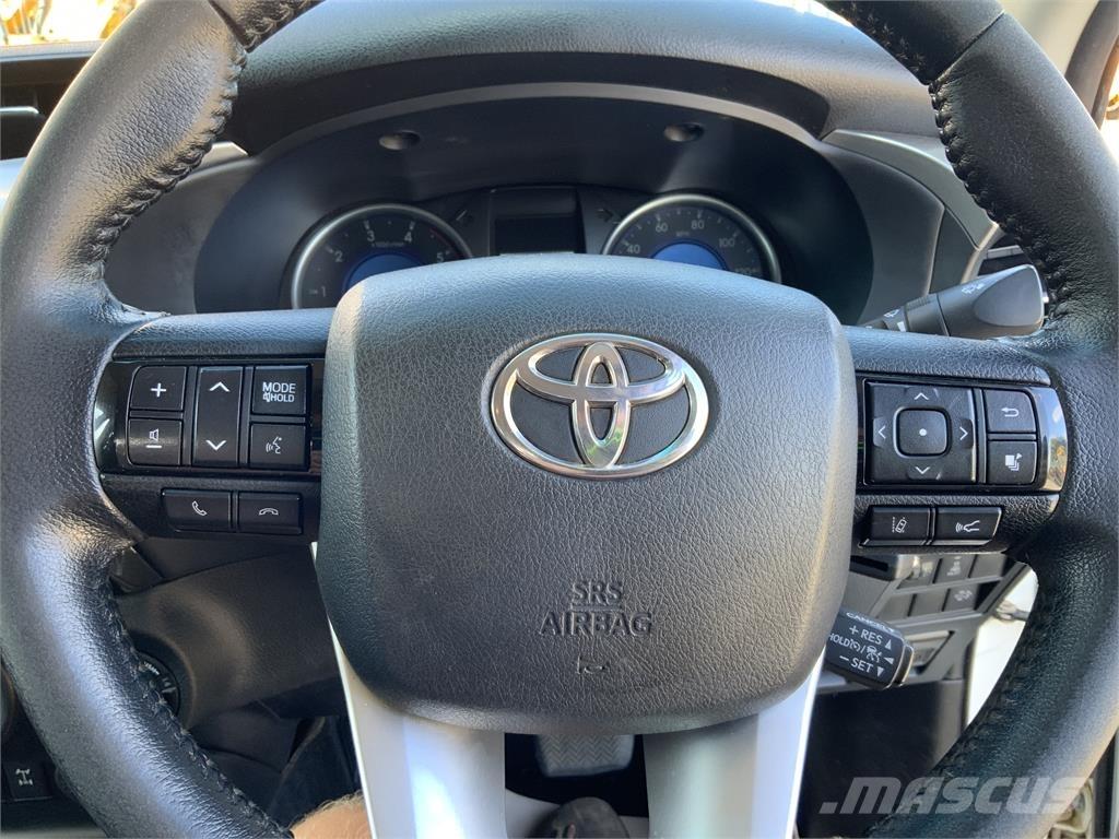 Toyota Hilux (ST24384) Agricultura - Otros