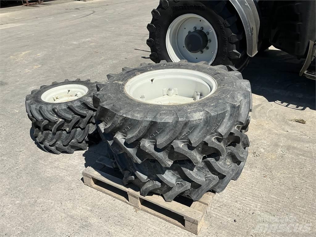  Unused Wheels And Tyres Agricultura - Otros