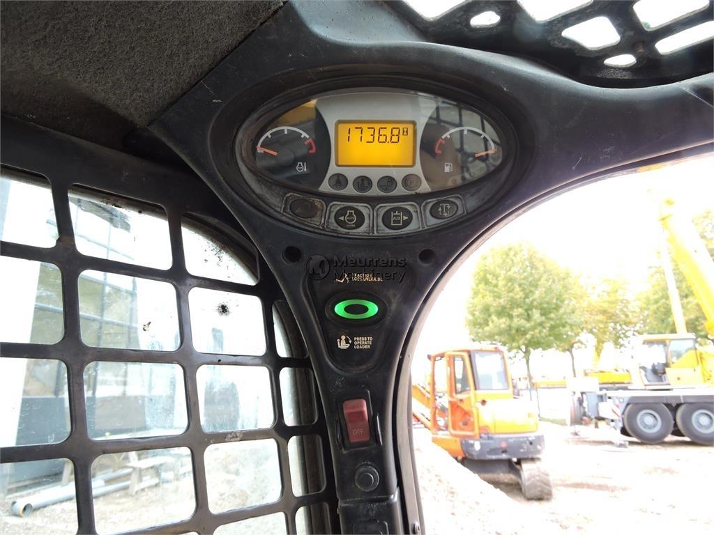 Bobcat S450 Cargadoras sobre ruedas