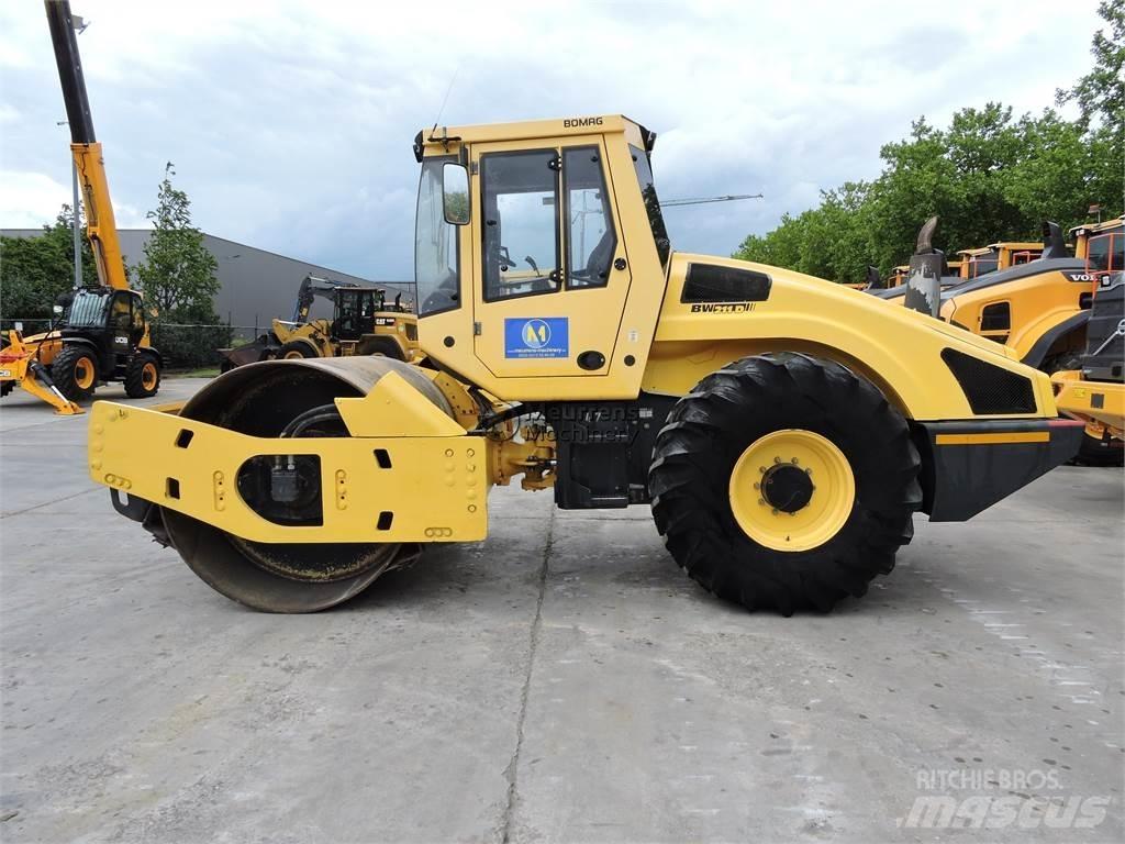 Bomag BW211D-4 Otros rodillos