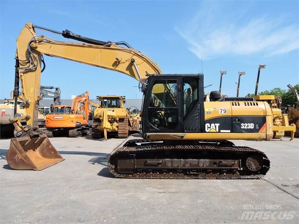 CAT 323D Excavadoras de cadenas