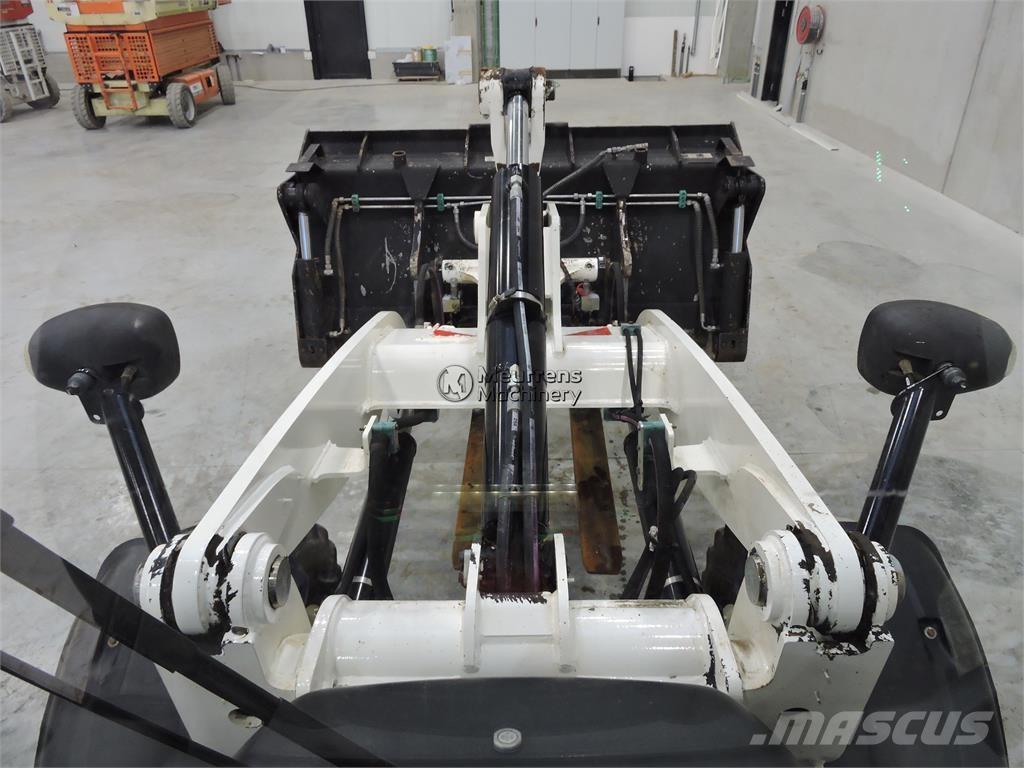 CAT 908M + FORK Cargadoras sobre ruedas