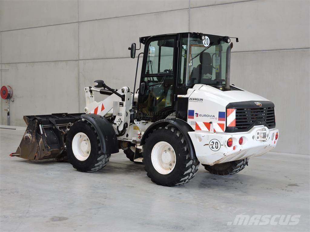 CAT 908M + FORK Cargadoras sobre ruedas