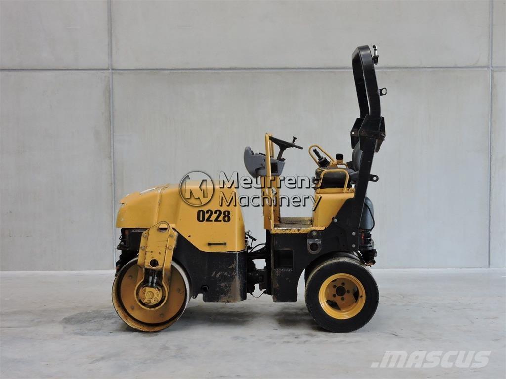 CAT CB225E Otros rodillos