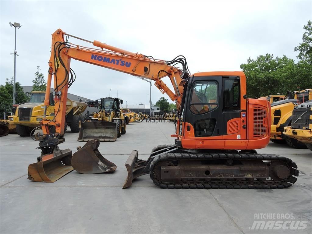 Komatsu PC138 Excavadoras de cadenas