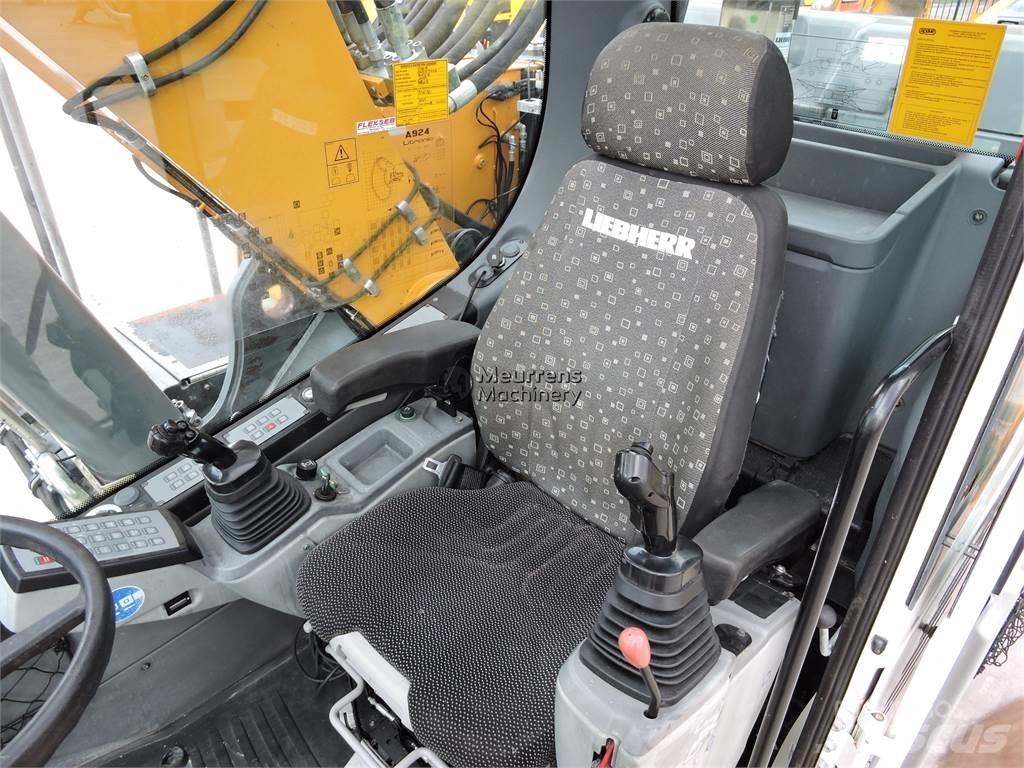 Liebherr A924 Excavadoras de ruedas