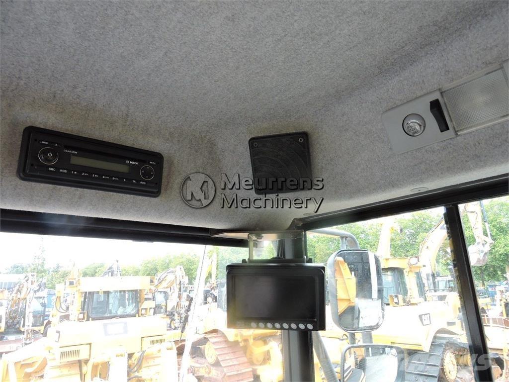Volvo A25F Dúmpers articulados