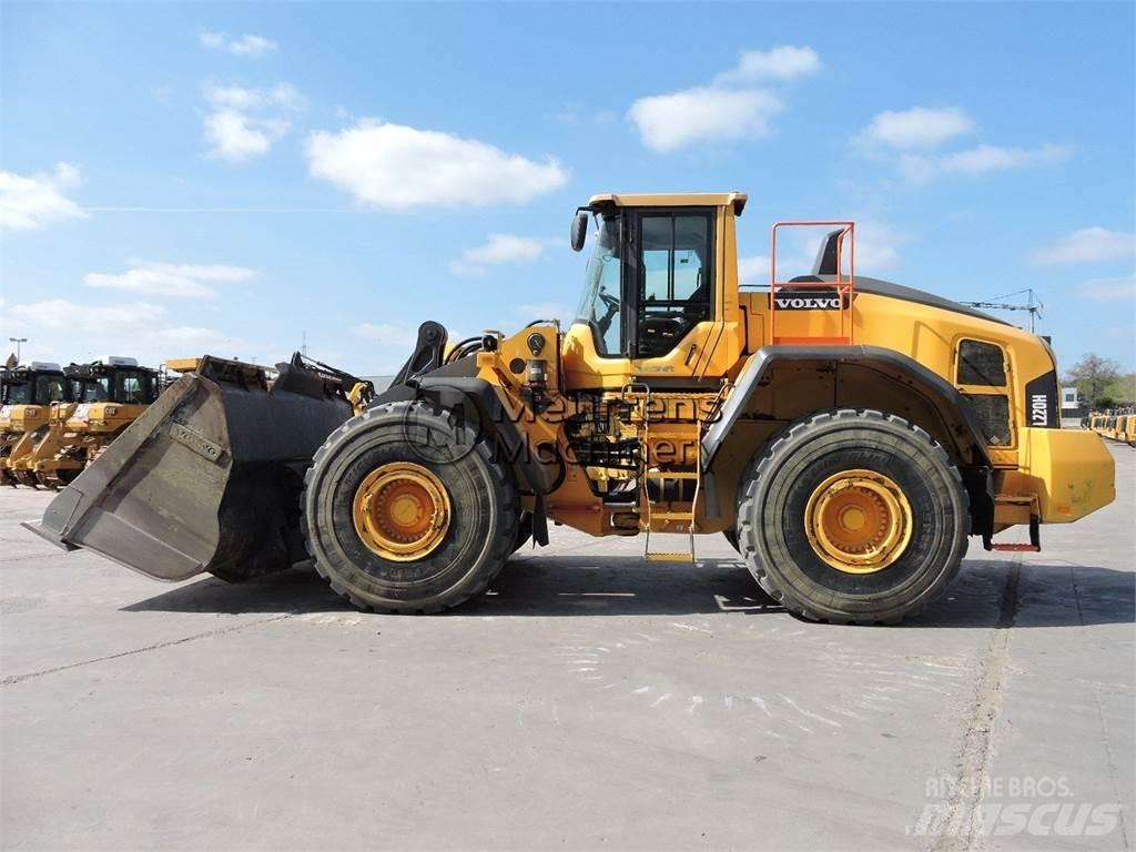 Volvo L220H GERMAN Cargadoras sobre ruedas