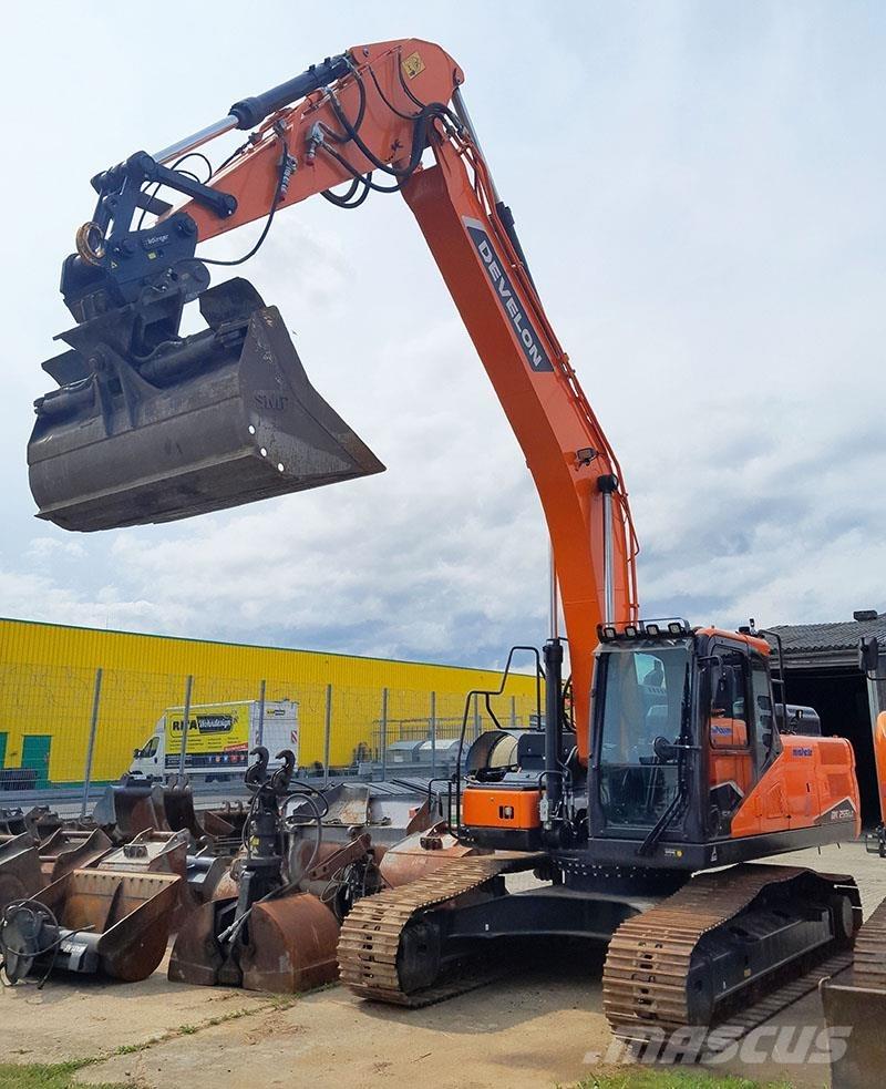 Develon DX 225 LC-7 Excavadoras de cadenas