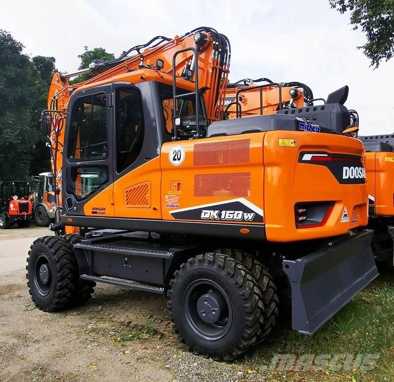 Doosan DX 160 W-7 Excavadoras de ruedas
