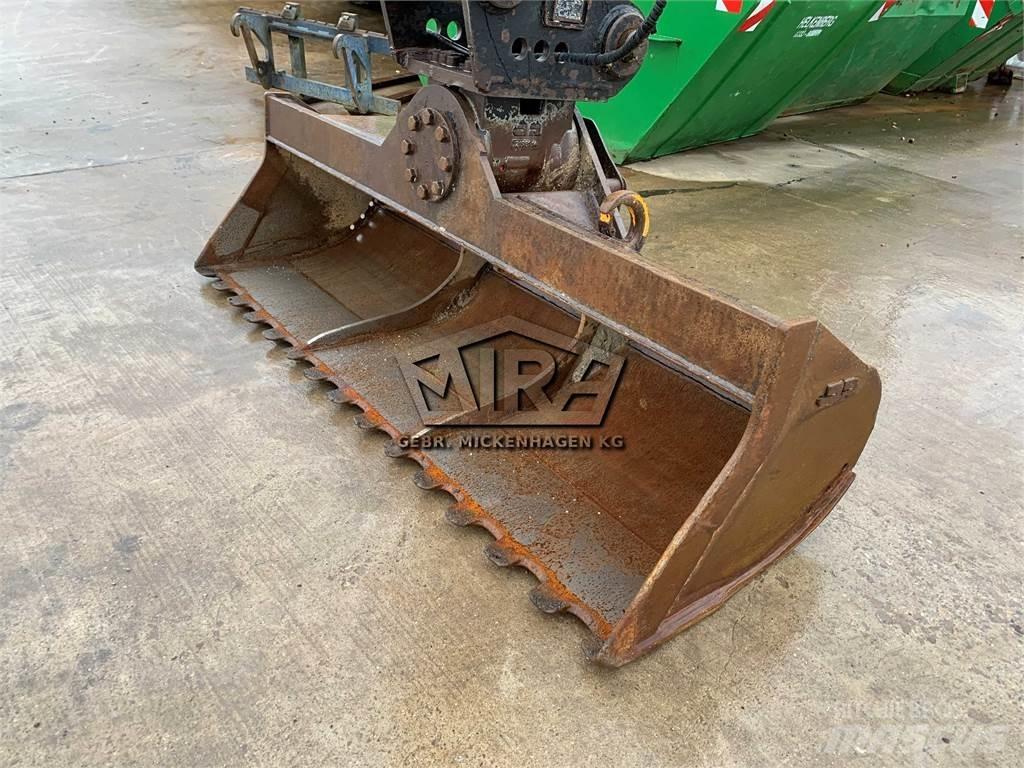 CAT 2000 mm Retroexcavadoras