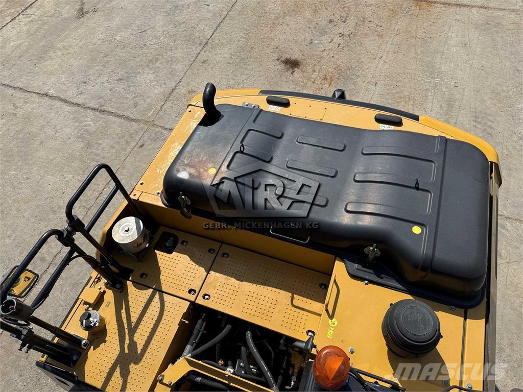 CAT 323 EL Excavadoras de cadenas