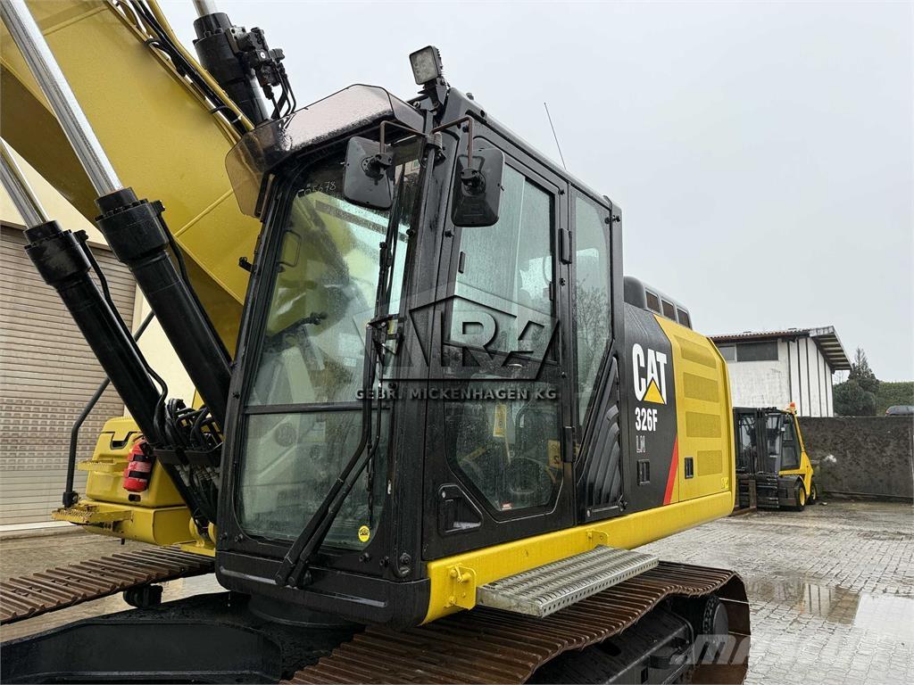 CAT 326 F LN Excavadoras de cadenas