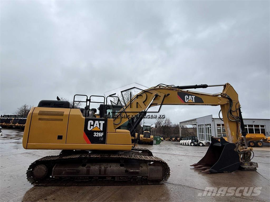CAT 326 F LN Excavadoras de cadenas