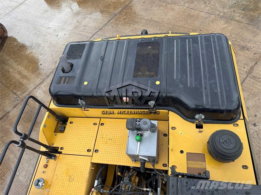 CAT 326 F LN Excavadoras de cadenas