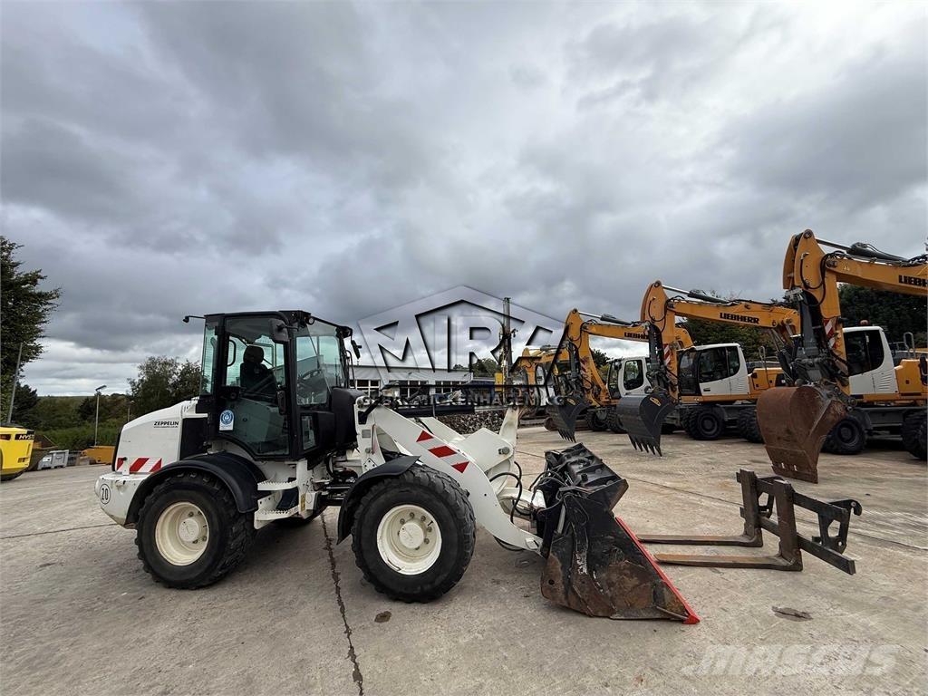 CAT 908 M Cargadoras sobre ruedas