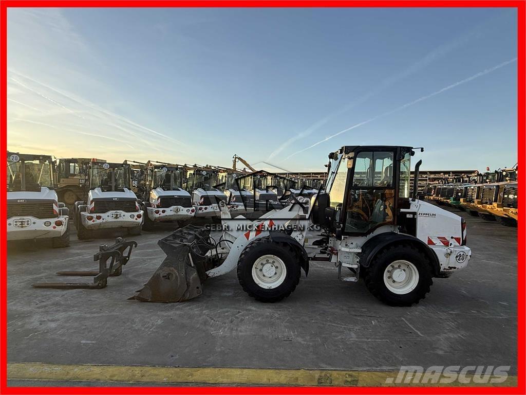 CAT 908M Cargadoras sobre ruedas