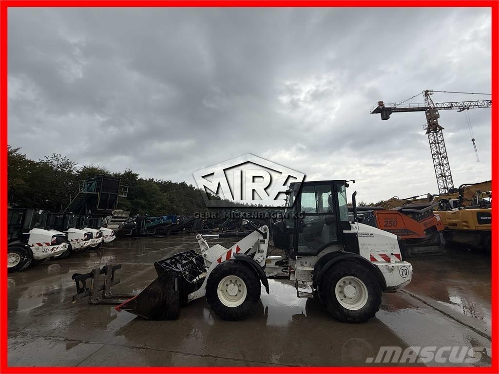 CAT 908M Cargadoras sobre ruedas