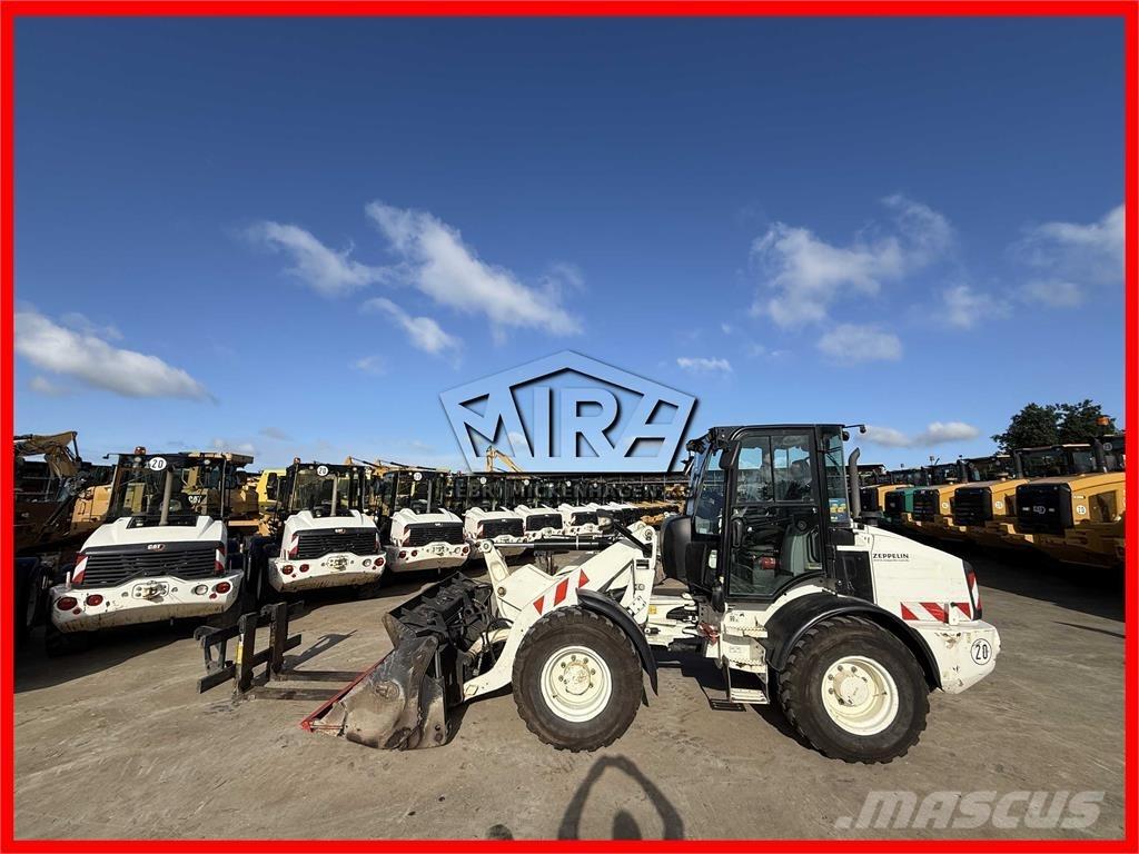 CAT 908M Cargadoras sobre ruedas