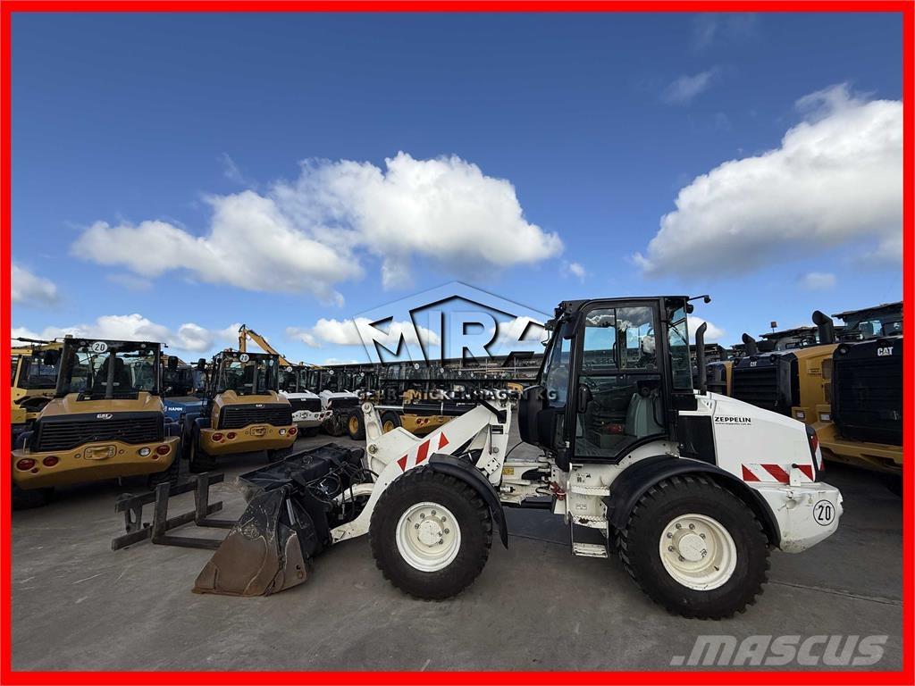 CAT 908M Cargadoras sobre ruedas