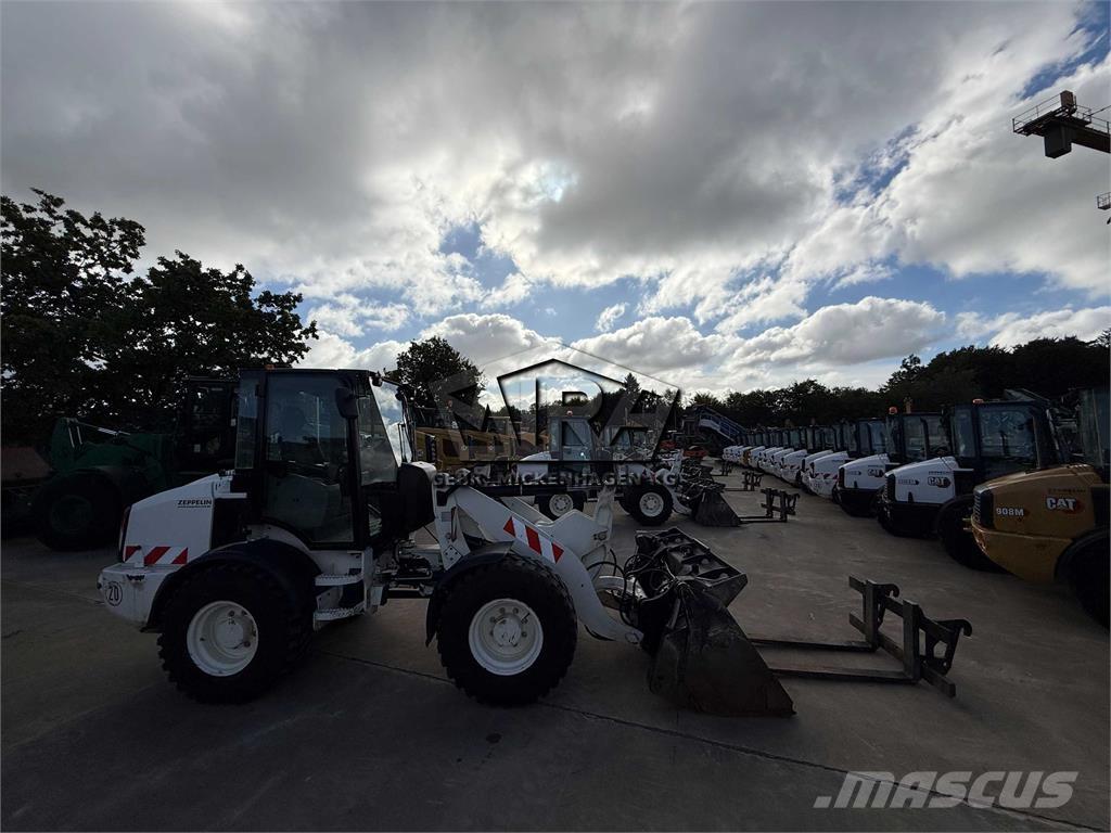 CAT 908M Cargadoras sobre ruedas
