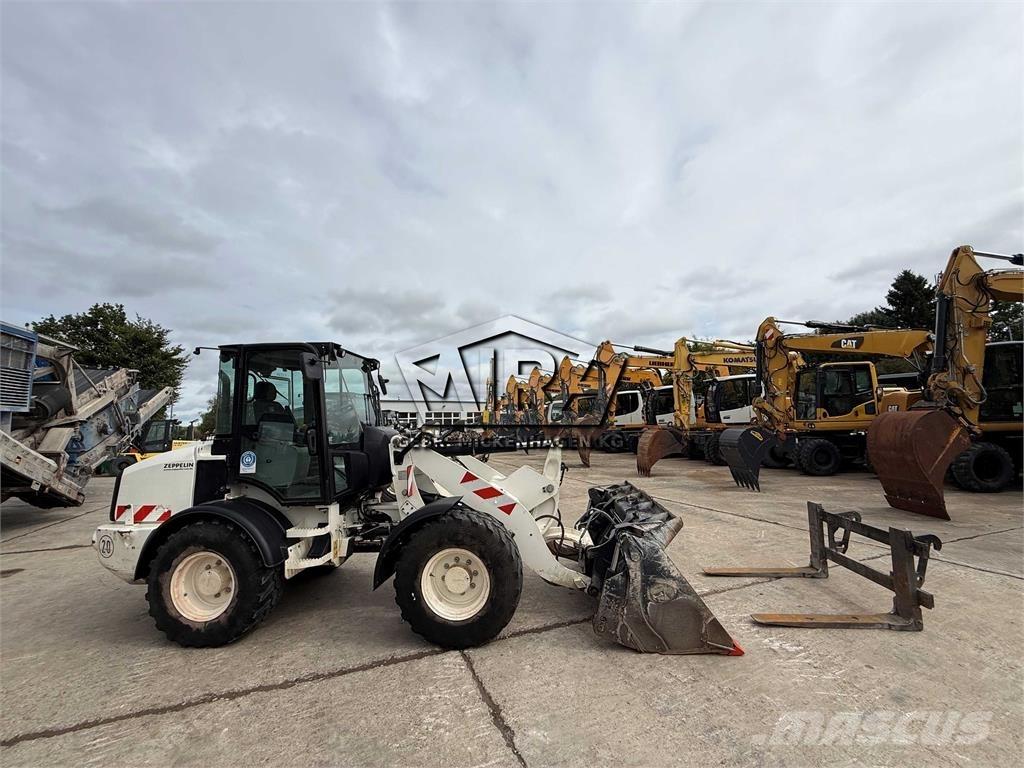 CAT 908M Cargadoras sobre ruedas