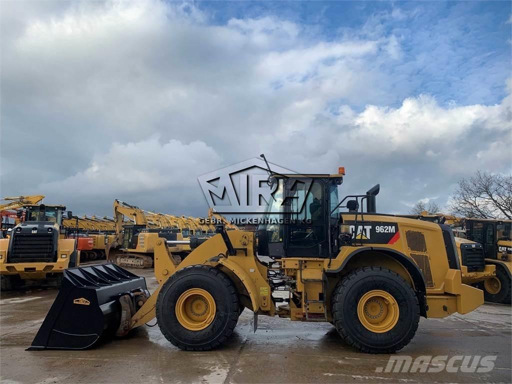 CAT 962M ( 950 M ) Cargadoras sobre ruedas