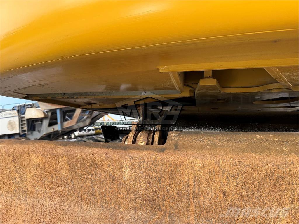 CAT M 318 D Excavadoras de ruedas