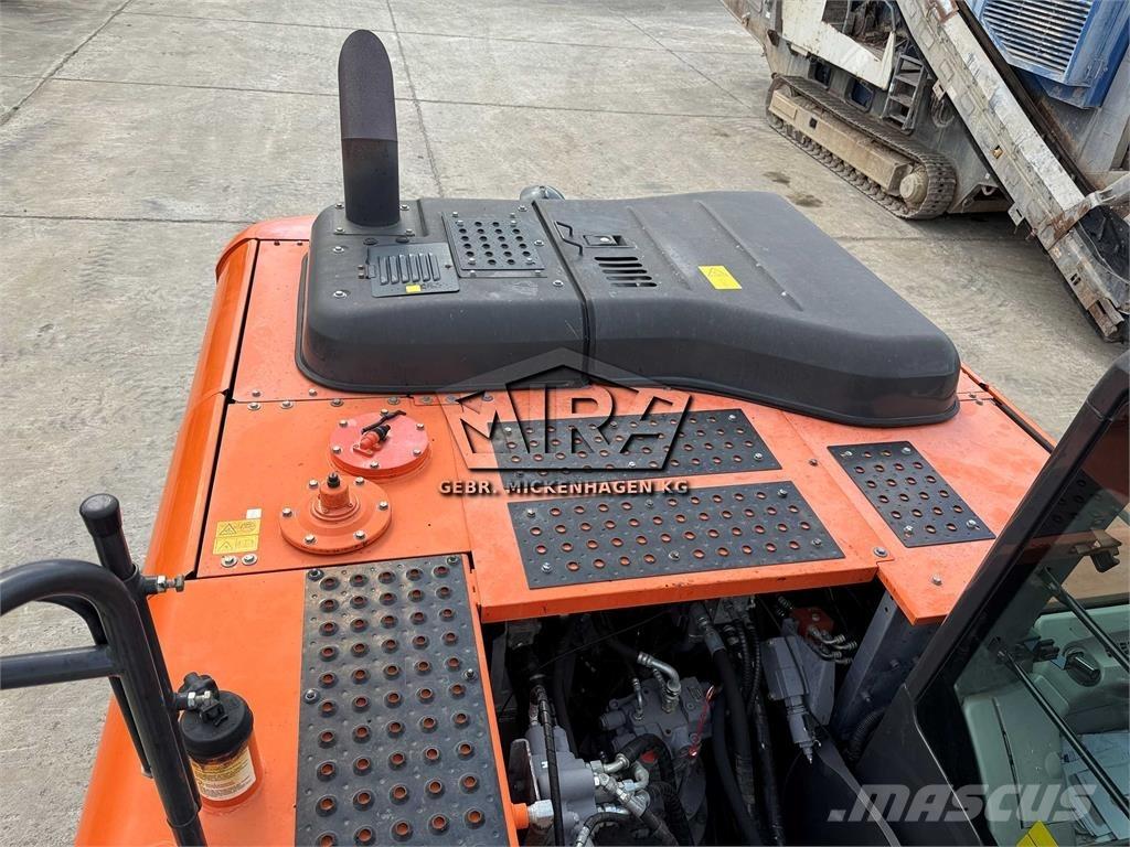Hitachi ZX 220W-6 Excavadoras de ruedas