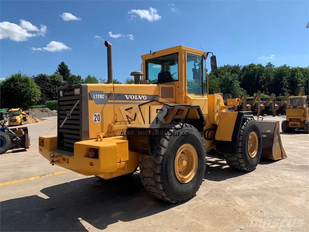 Volvo L 120 C Cargadoras sobre ruedas