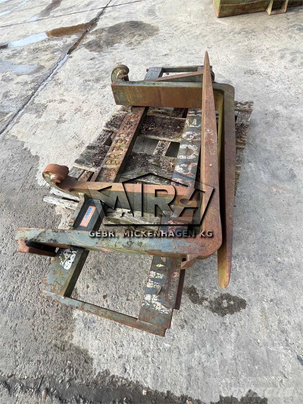 Volvo SW / L90 Uñas para carretilla