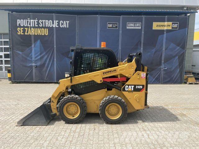 CAT 242D Construcción - Otros