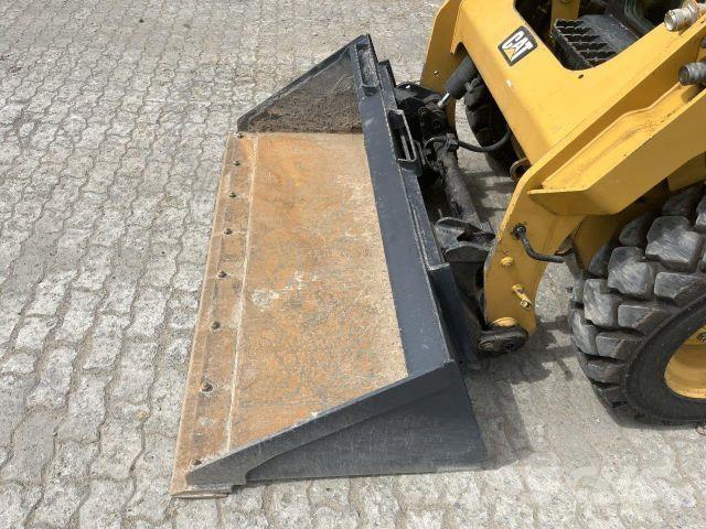 CAT 242D Construcción - Otros