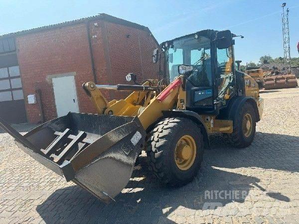 CAT 906 Cargadoras sobre ruedas