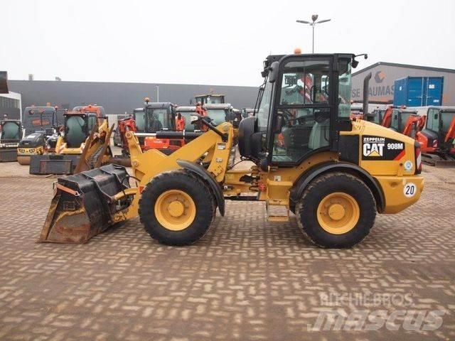 CAT 908M / 35 km/h Cargadoras sobre ruedas