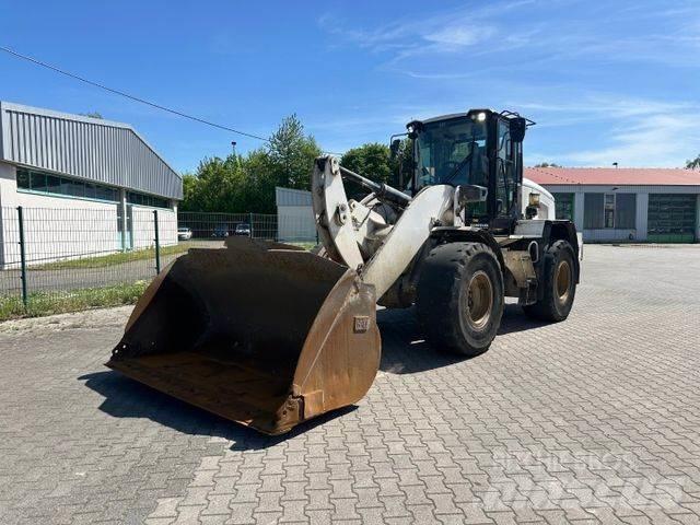 CAT 938 M / High Lift Cargadoras sobre ruedas