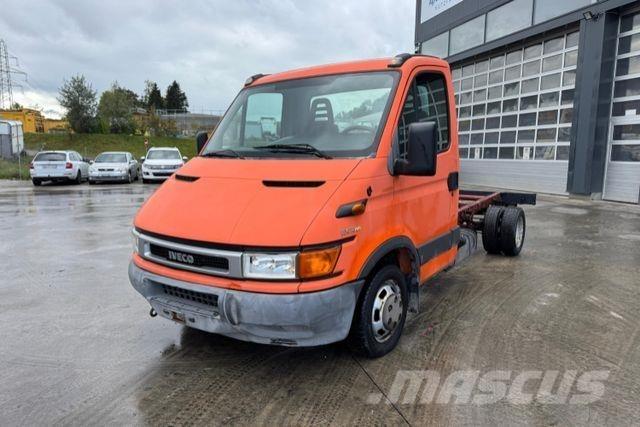 Iveco 35C12 4x2 Otras furgonetas