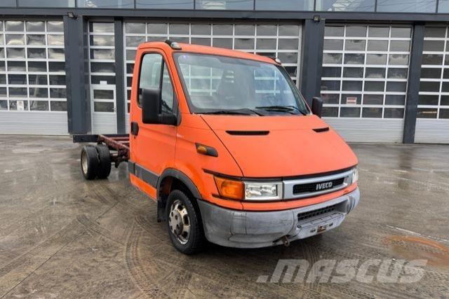Iveco 35C12 4x2 Otras furgonetas