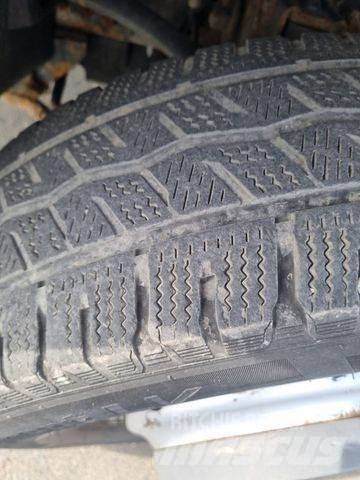 Iveco 60 C 17 K Camiones bañeras basculantes o volquetes
