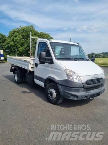 Iveco 60 C 17 K Camiones bañeras basculantes o volquetes