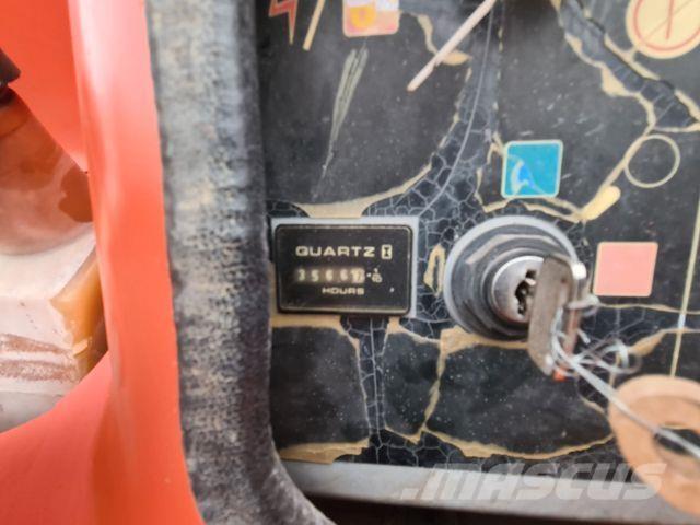 JLG 450 AJ - Plataforma de trabajo articulada