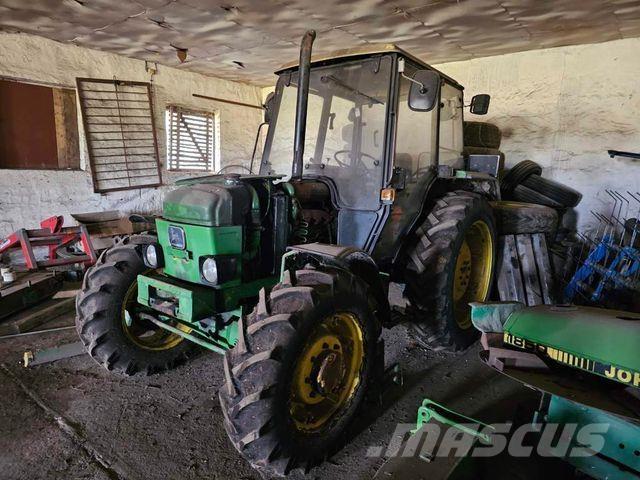 John Deere 1850 A Tractores